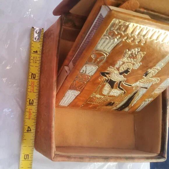 VINTAGE BOX CONTAING BOX FOR MATCHES EMPTY MOW COOL PEICE SALE - Picture 13 of 14